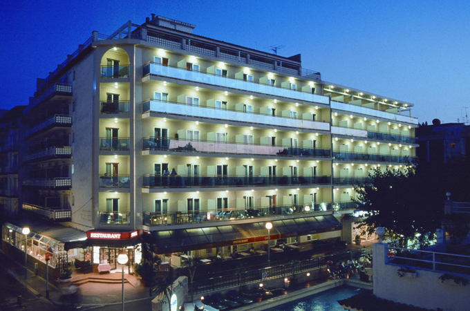 Beleuchtete Außenfassade