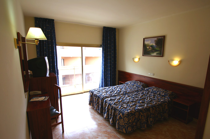 Doppelzimmer mit Balkon